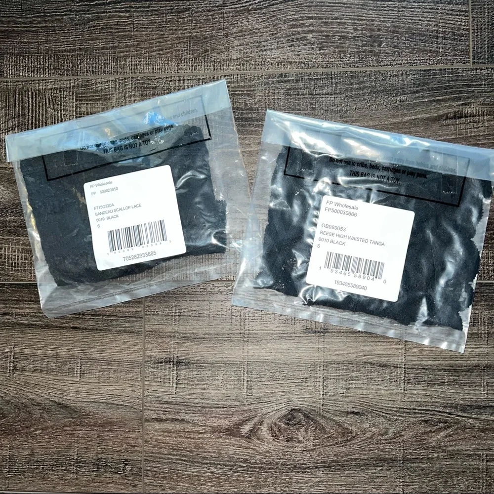 Free People Bralette and Panty (Lot of‎ 2)